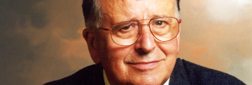 Juan Garmendia Larra�aga